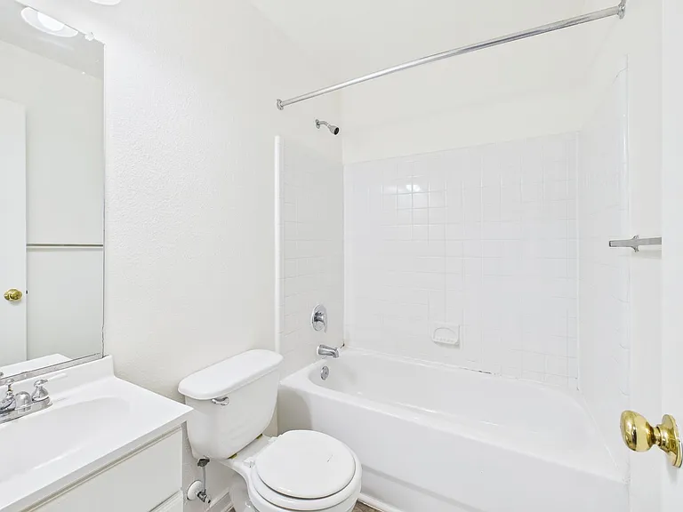 3510 E Richmond Rd #2 — Photo 8