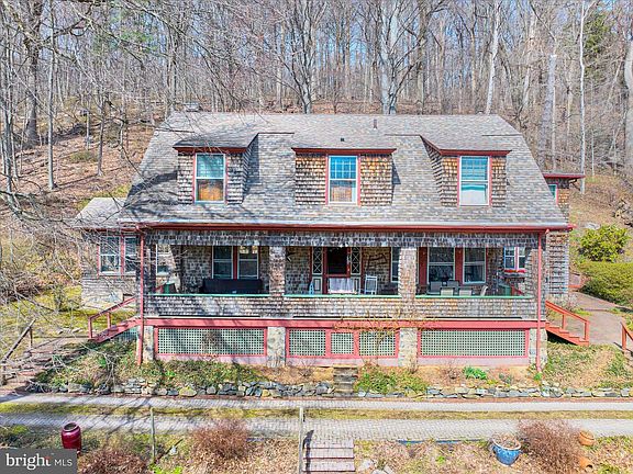 3rd image of 900 Friedensburg Rd
