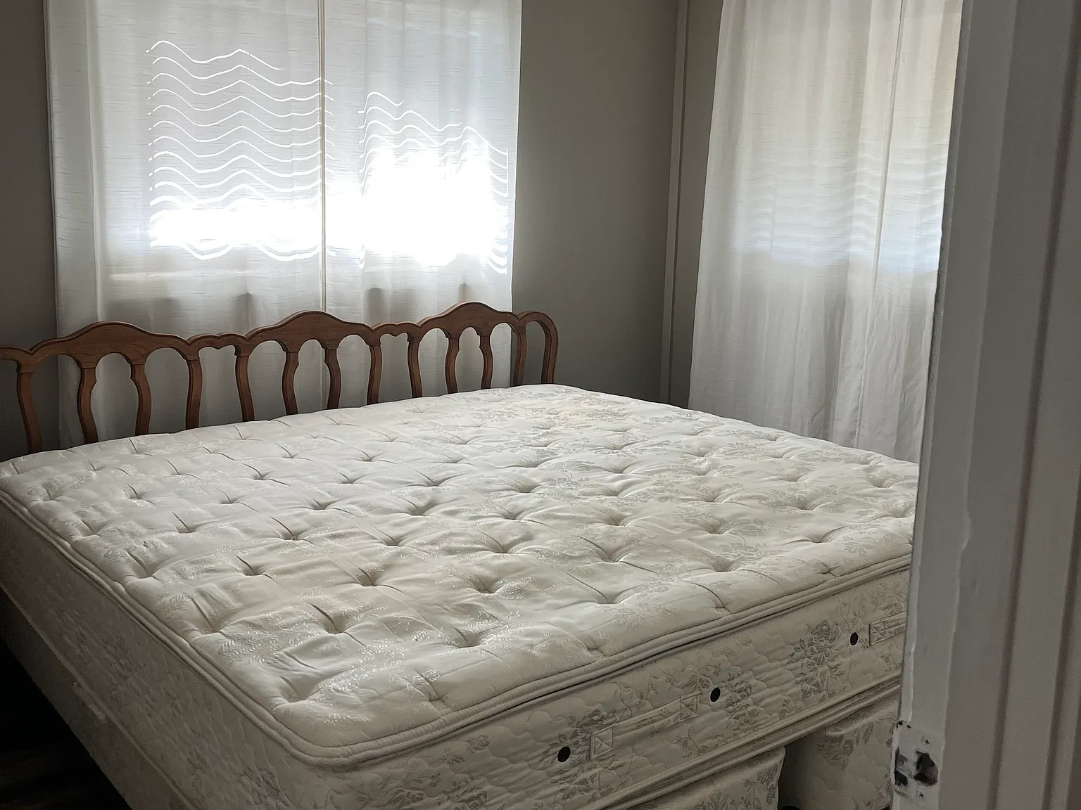 2 bed, 950 sqft, $1,200 — Photo 2