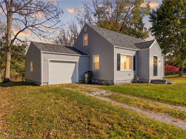 123 32nd St SW, Canton, OH 44706