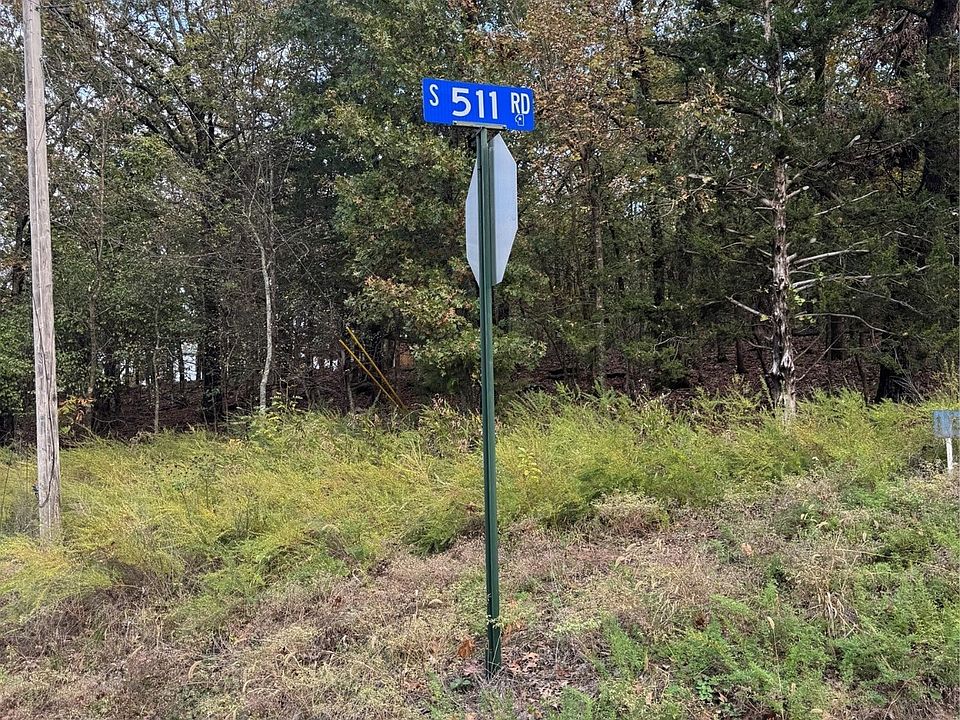 2nd image of 4 S Pigeon Rd