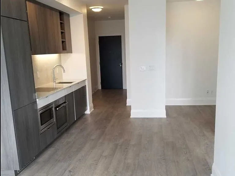 101 Erskine Ave #613 — Photo 3