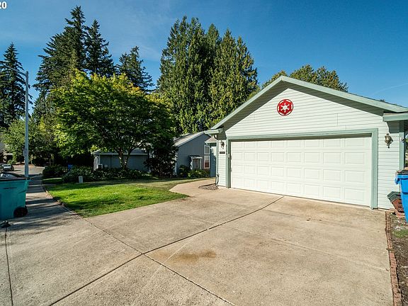 2nd image of 8508 NE 16th Ln