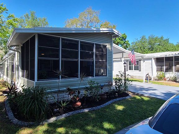 3rd image of 10121 King Oak Dr