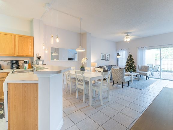 5th image of 4745 Vero Beach Pl