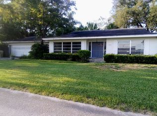 - Sunrise Ter, Umatilla, FL 32784
