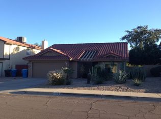 1809 E Winchcomb Dr, Phoenix, AZ 85022