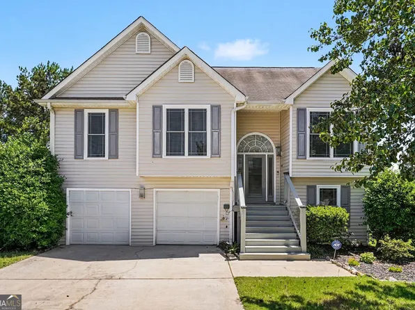 1391 Buckingham Ct, Hampton, GA 30228
