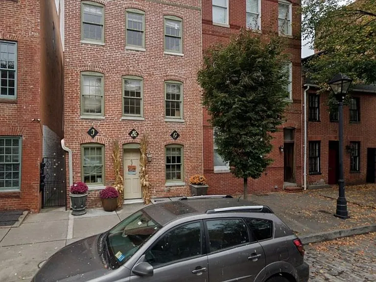 836 S Bond St — Photo 9