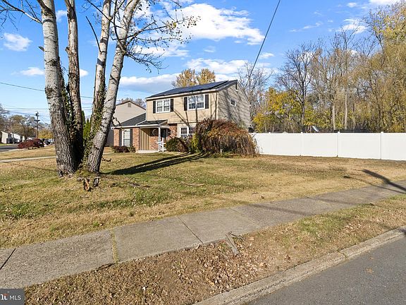4th image of 713 Linda Ave
