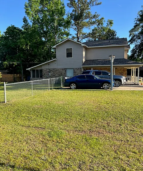 1410 Brittney Ln — Photo 25