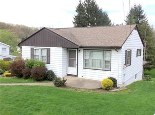 43 Hilltop Acres Rd, Washington, PA 15301