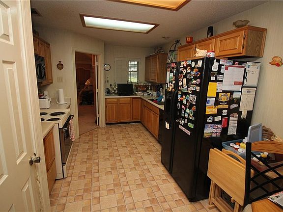 2nd image of 2520 Woodlark Dr