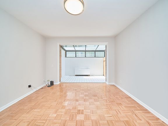 4th image of 337 W 43rd St APT 1A