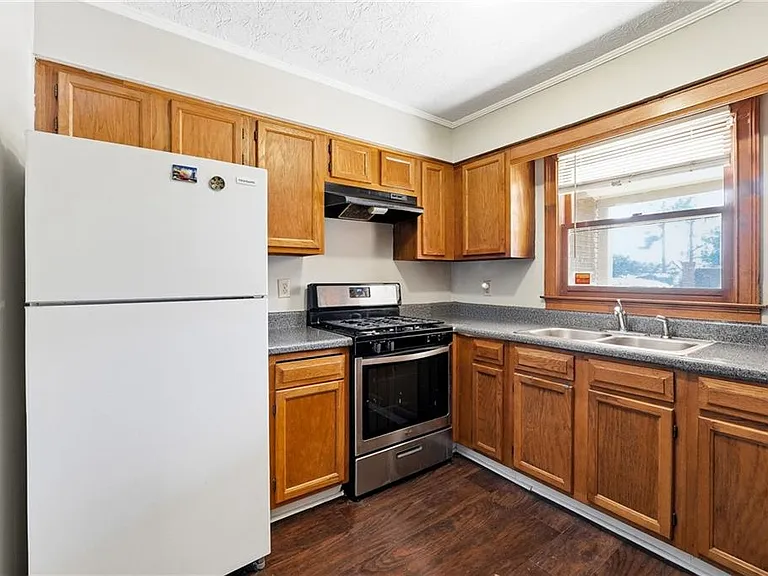 6148 Winfield Ct — Photo 6