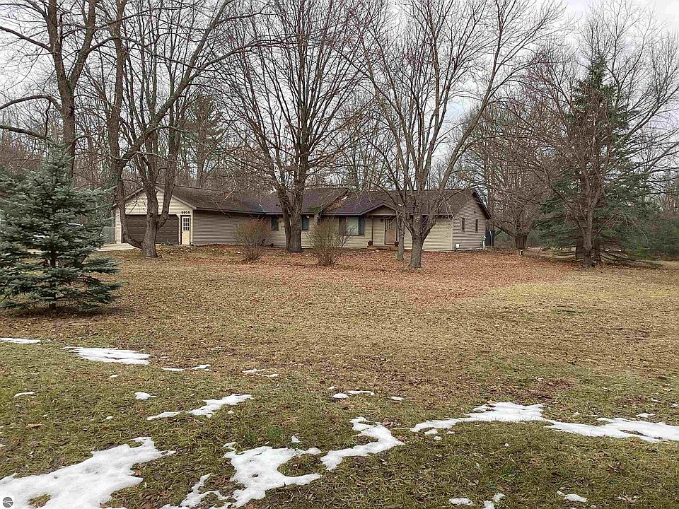 6606 W Goose Lake Rd, Lake City, MI 49651 Zillow