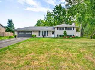 7350 County Road 2 Rd, Greater Napanee, ON K7R 3K6