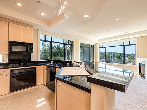 5th image of 210 Market St APT 304