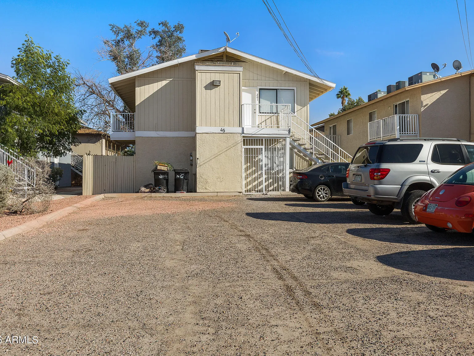 2 bed, 2.0 bath, 830 sqft, $1,450 — Photo 2