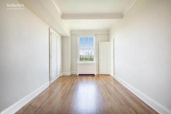 Sold by Sotheby's International Realty | media 7