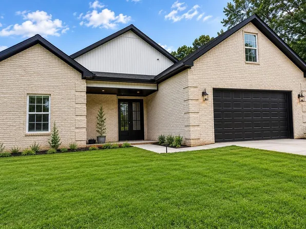 1607 Daybreak Dr, Jonesboro, AR 72405