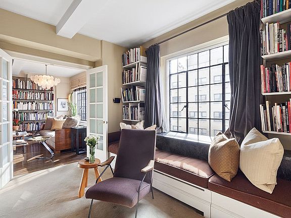 3rd image of 50 E 10th St APT 8E