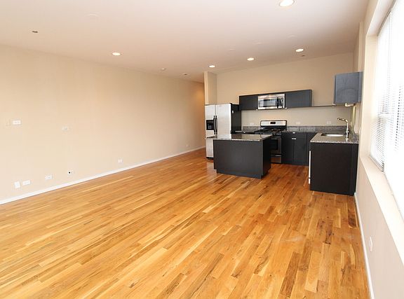 4th image of 2157 N Damen Ave Unit 405