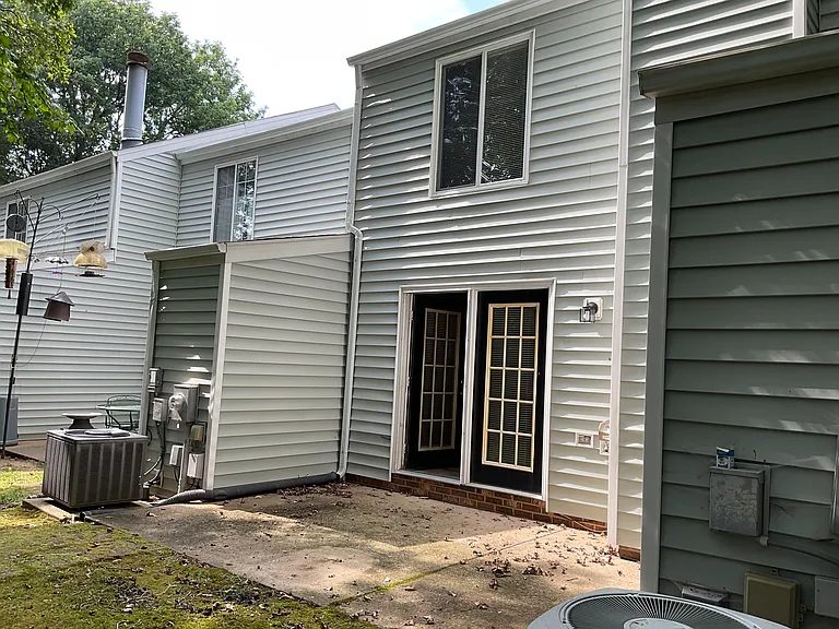 101 Luxon Pl — Photo 34