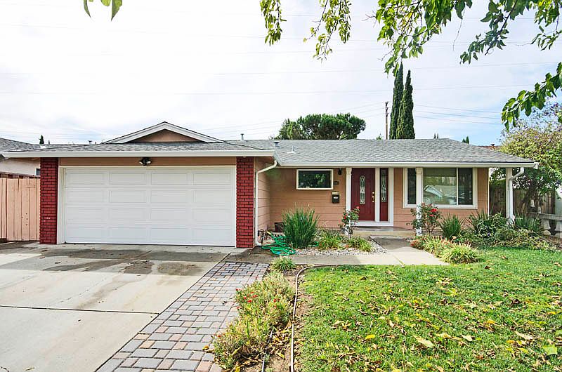 1st image of 2741 Scottsdale Dr