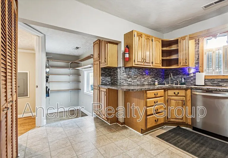 1839 Edgewood Ave — Photo 42