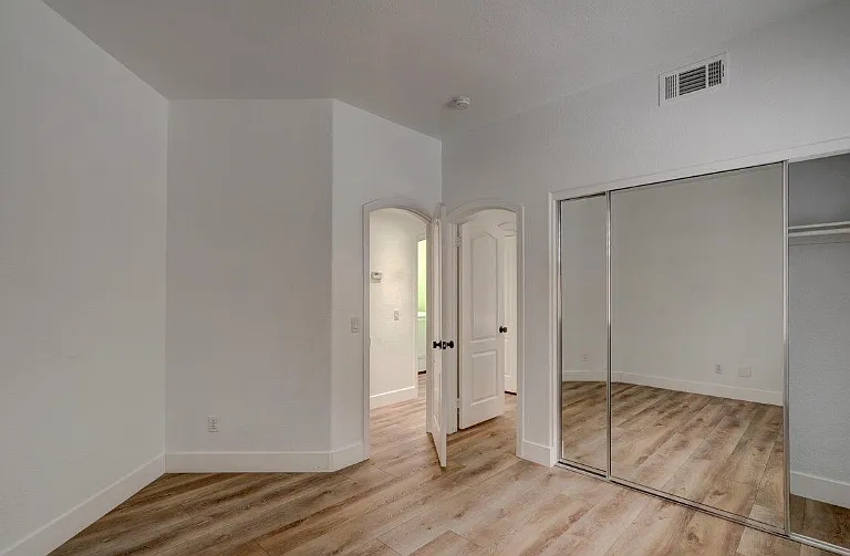 Secondary bedroom