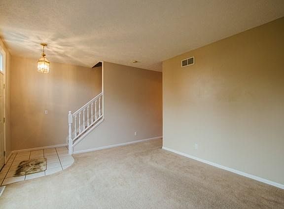 2nd image of 1039 Crestfield St