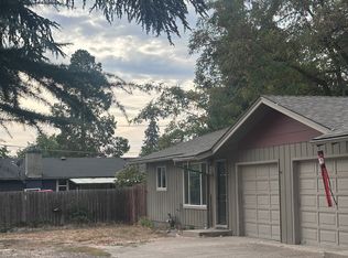 342 S Platt Ave, Eagle Pt, OR 97524