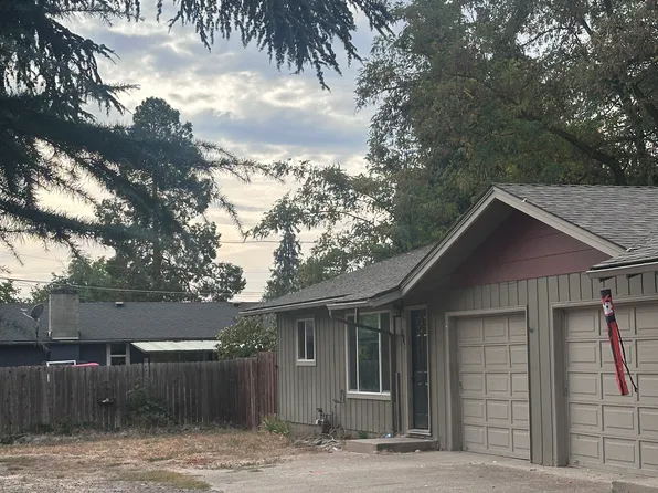 342 S Platt Ave, Eagle Pt, OR 97524