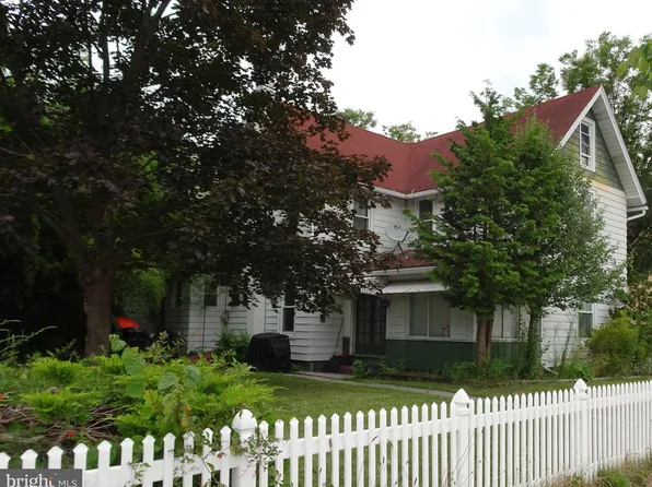 203 N Vesper St, Lock Haven, PA 17745