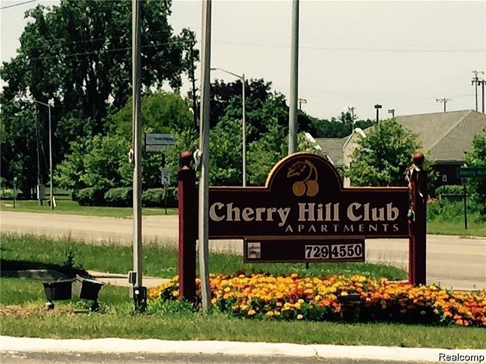 2nd image of 30414 Cherry Hill Rd
