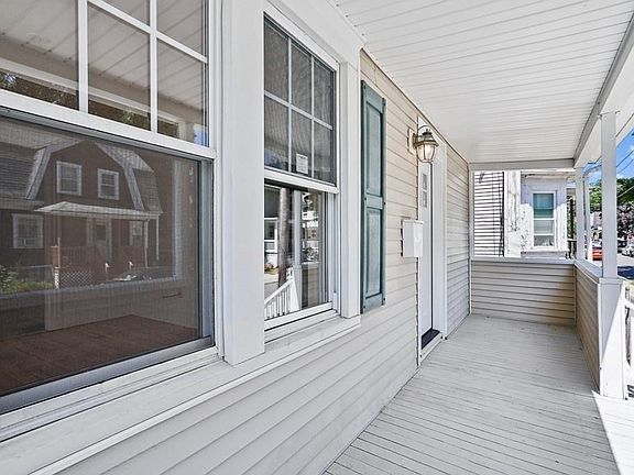4th image of 43 Pierce St