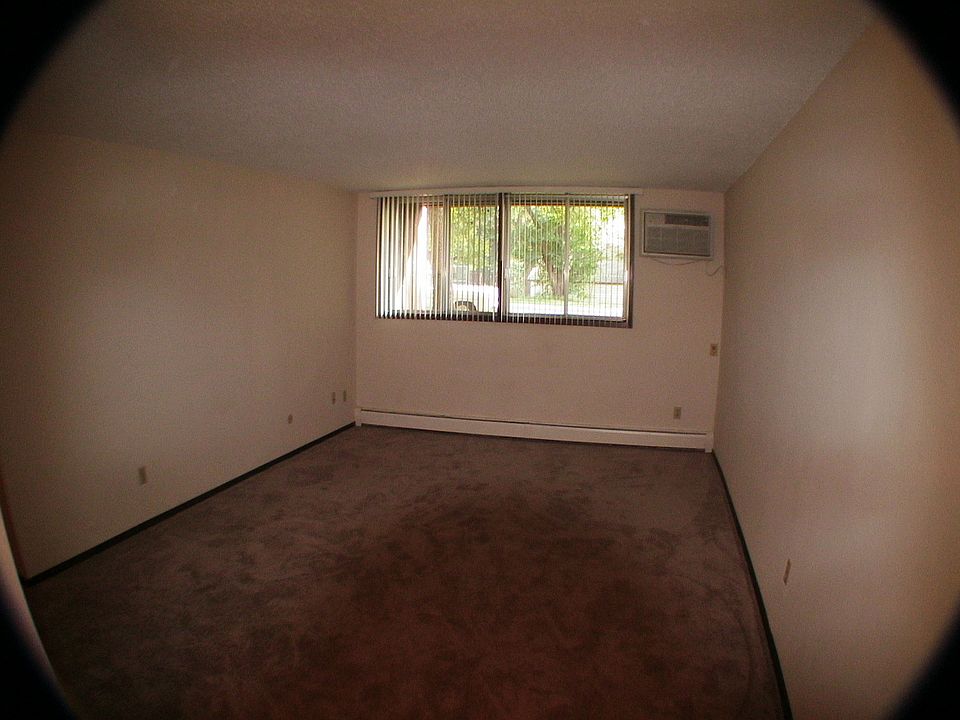 1st image of 1905 Wilson Ave APT 110