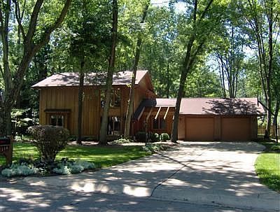 1st image of 1118 Green Tree Dr