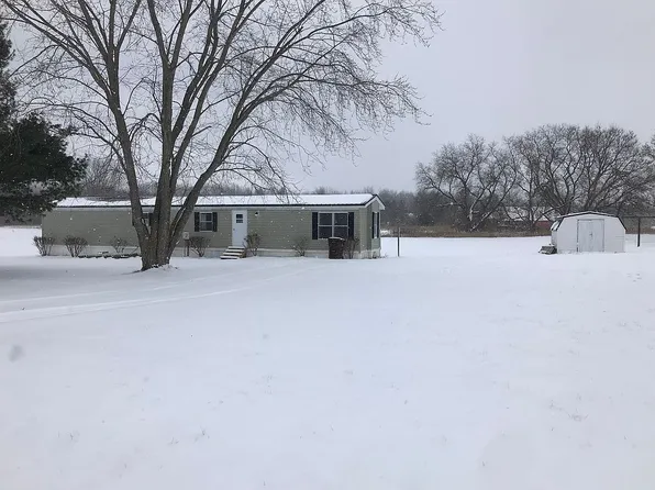 5415 Beaver Dr, Sheridan, MI 48884