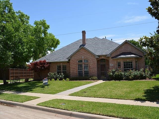 1st image of 939 Mallard Dr