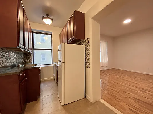 Rented by Bohemia Realty Group | media 2