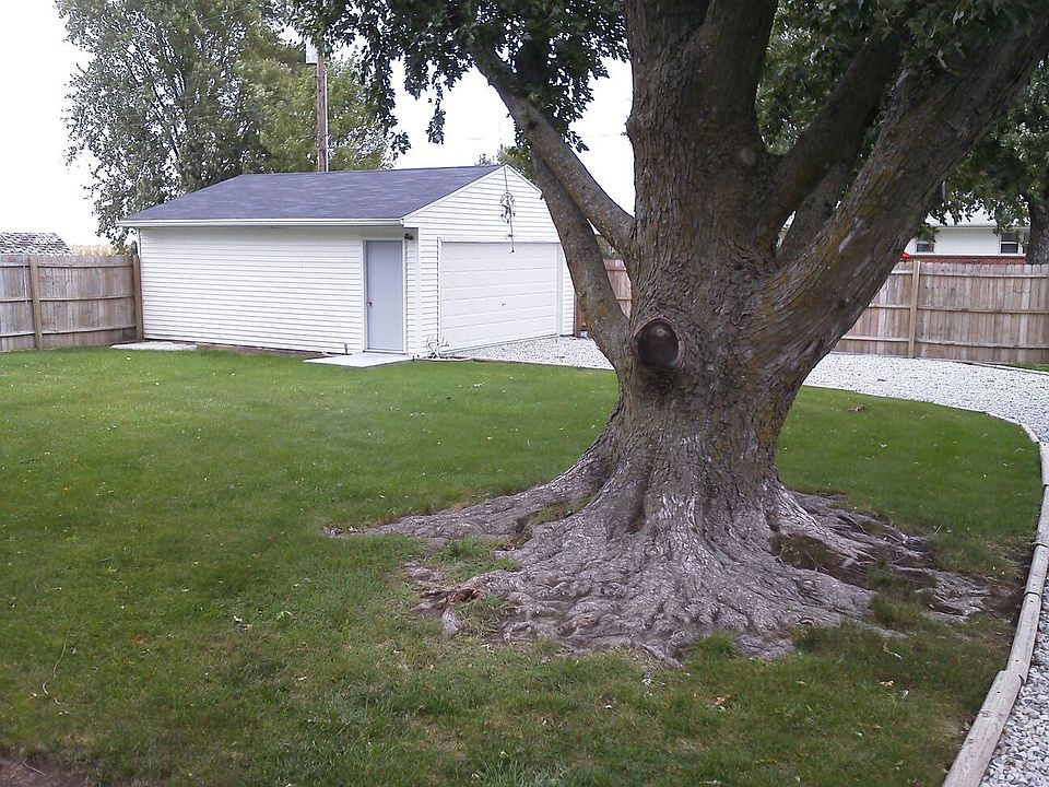 2nd image of 308 N Franklin St