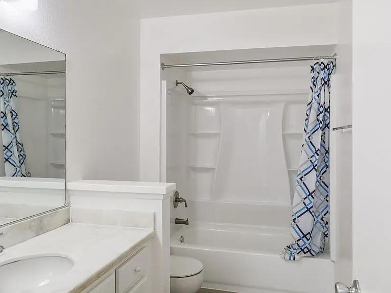 3565 W Savanna St #5 — Photo 15