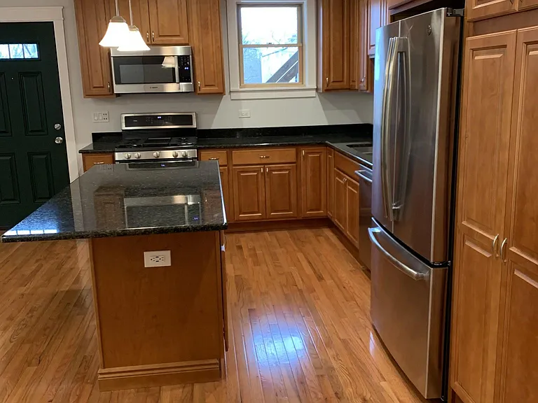2310 W Farwell Ave #2W — Photo 13