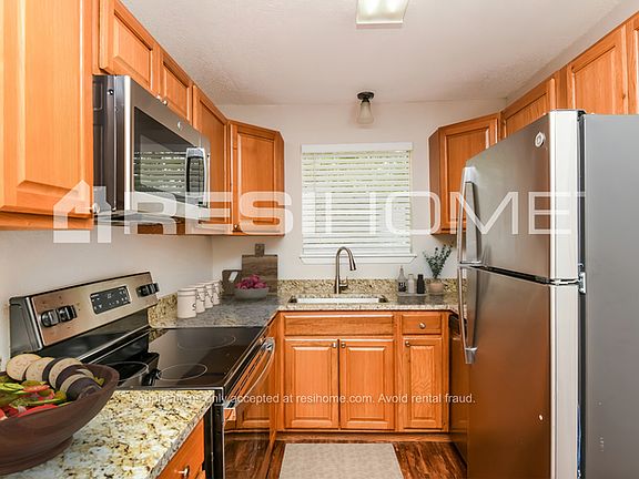 2nd image of 6528 Bernadine St