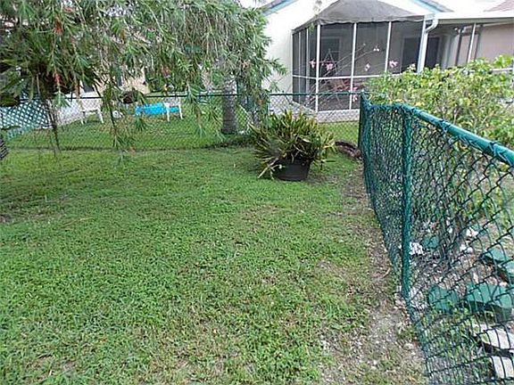 2nd image of 18472 NW 22nd St