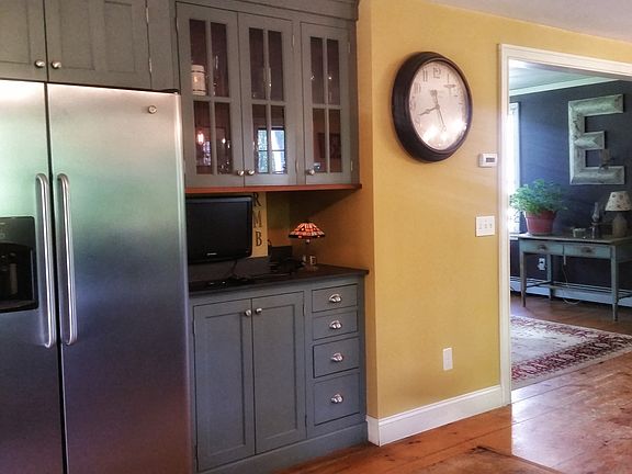 Kitchen Custom Cabinets 