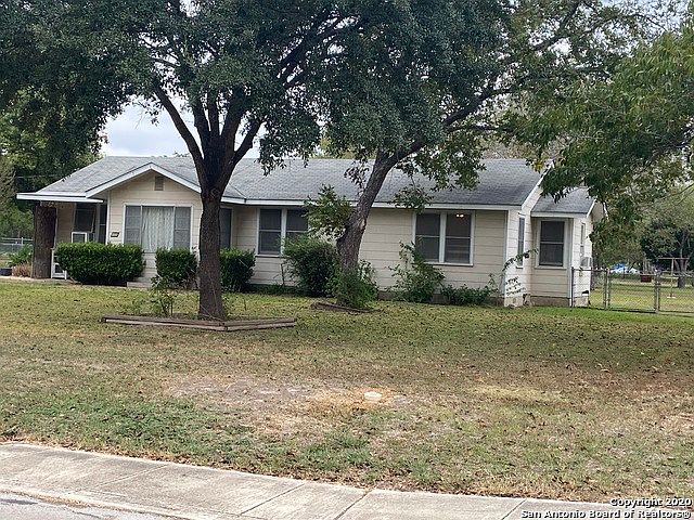 1st image of 411 Glenoak Dr