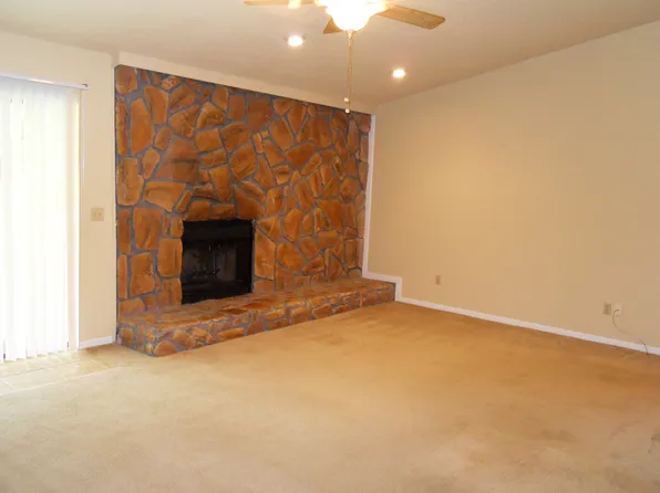 403 Iroquois Rd, Enterprise, AL 36330